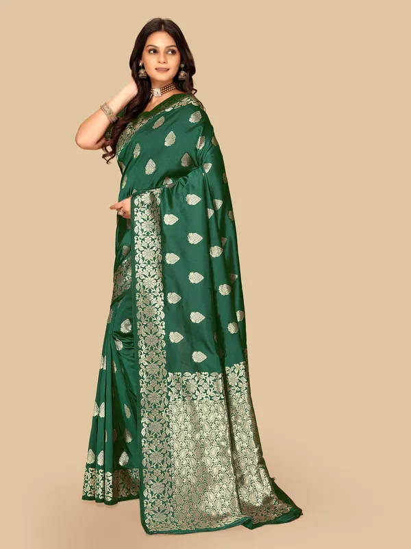 FLUIT_LESVETEMENTS_Floral_Print_Banarasi_Silk_Blend_Saree_with_Unstitched_Blouse_(Green)
