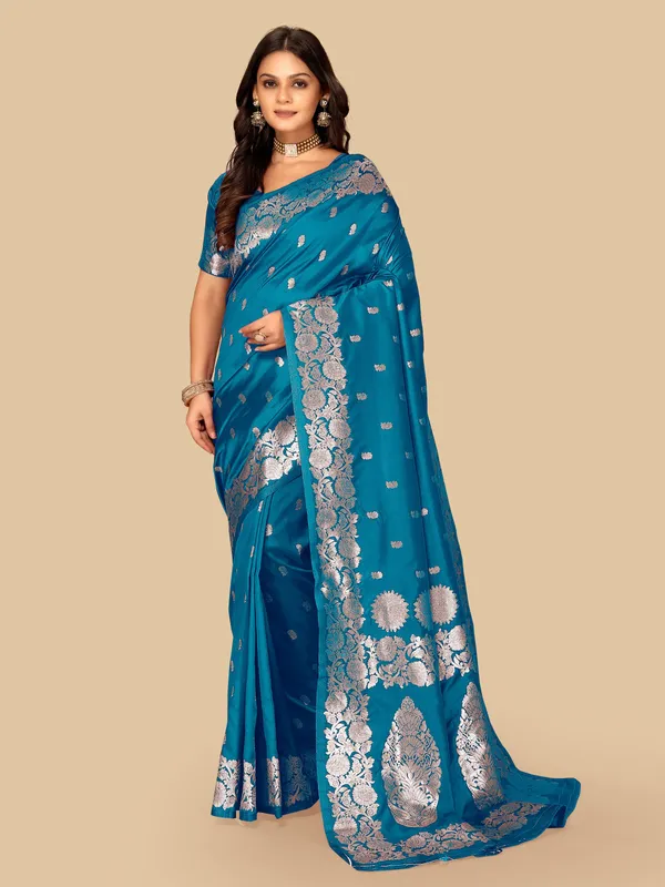 FLUIT_LESVETEMENTS_Floral_Print_Banarasi_Silk_Blend_Saree_with_Unstitched_Blouse_(Light_Blue)