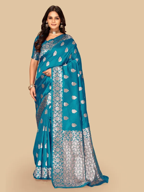 FLUIT_LESVETEMENTS_Floral_Print_Banarasi_Silk_Blend_Saree_with_Unstitched_Blouse_(Light_Blue)