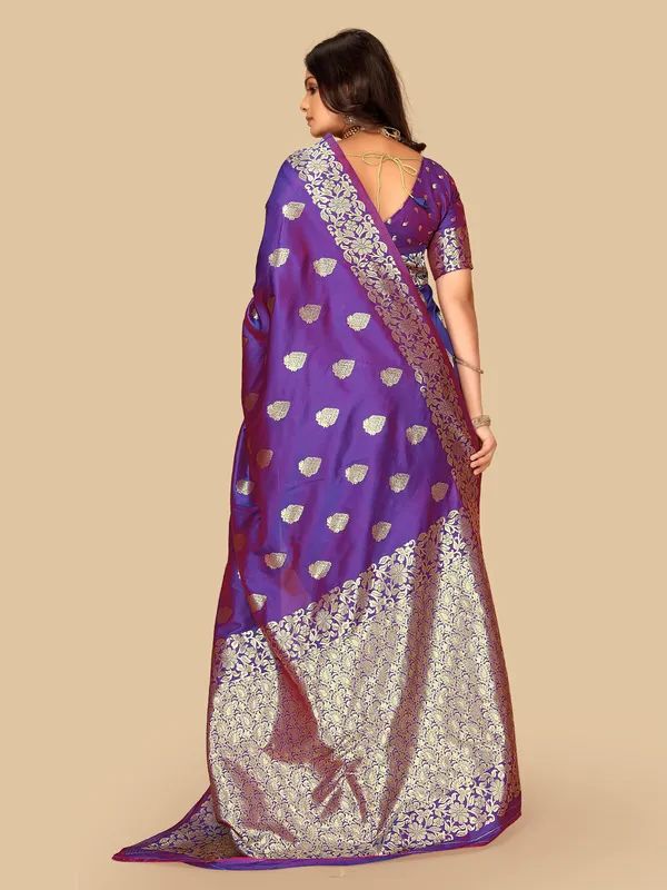 FLUIT_LESVETEMENTS_Floral_Print_Banarasi_Silk_Blend_Saree_with_Unstitched_Blouse_(Purple)