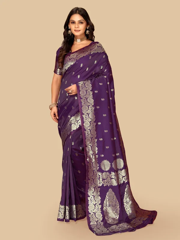 FLUIT_LESVETEMENTS_Floral_Print_Banarasi_Silk_Blend_Saree_with_Unstitched_Blouse_(Purple)