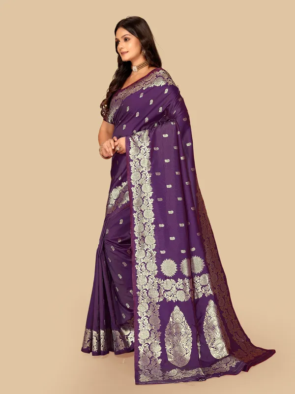 FLUIT_LESVETEMENTS_Floral_Print_Banarasi_Silk_Blend_Saree_with_Unstitched_Blouse_(Purple)