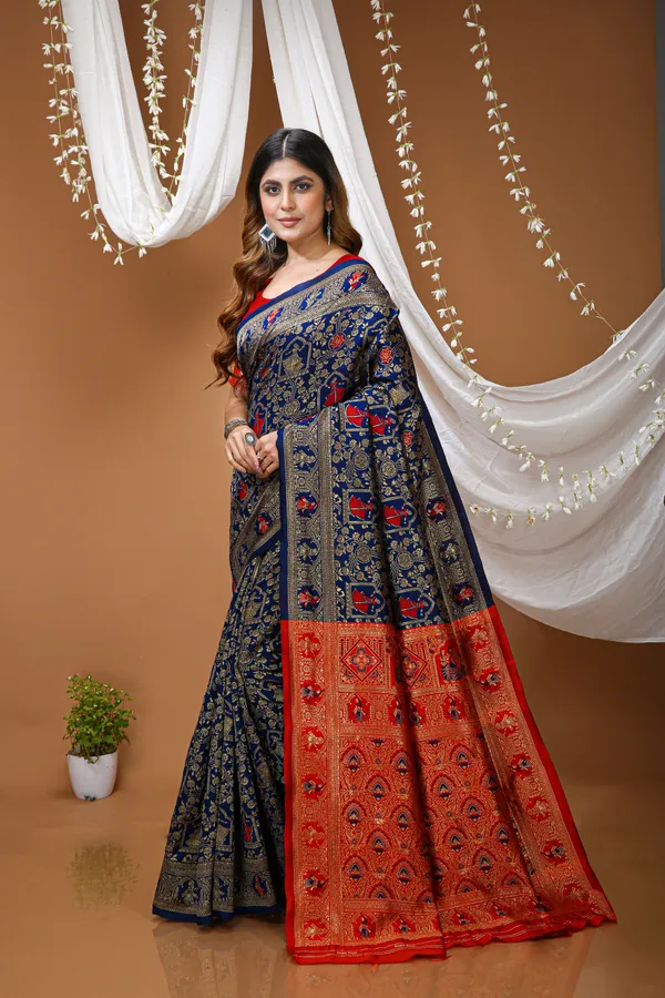 FLUIT_LESVETEMENTS_Woven_Banarasi_Pure_Silk_Saree_with_Unstitched_Blouse_(Dark_Blue)