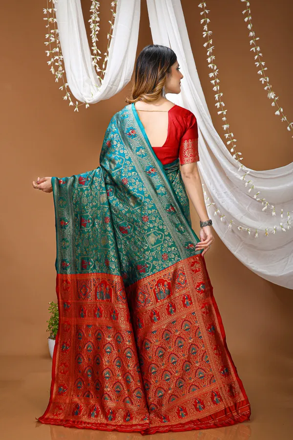 FLUIT_LESVETEMENTS_Woven_Banarasi_Pure_Silk_Saree_with_Unstitched_Blouse_(Green)