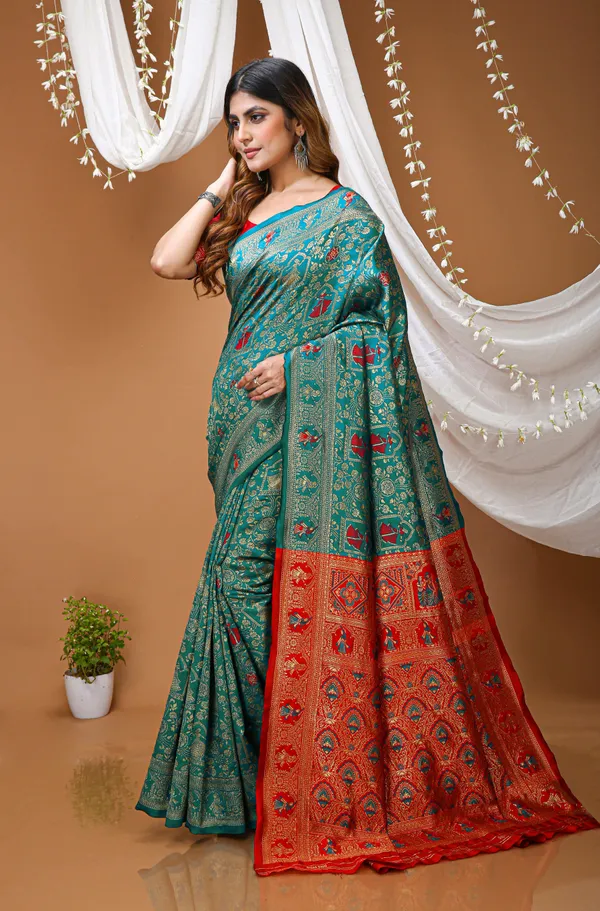 FLUIT_LESVETEMENTS_Woven_Banarasi_Pure_Silk_Saree_with_Unstitched_Blouse_(Green)