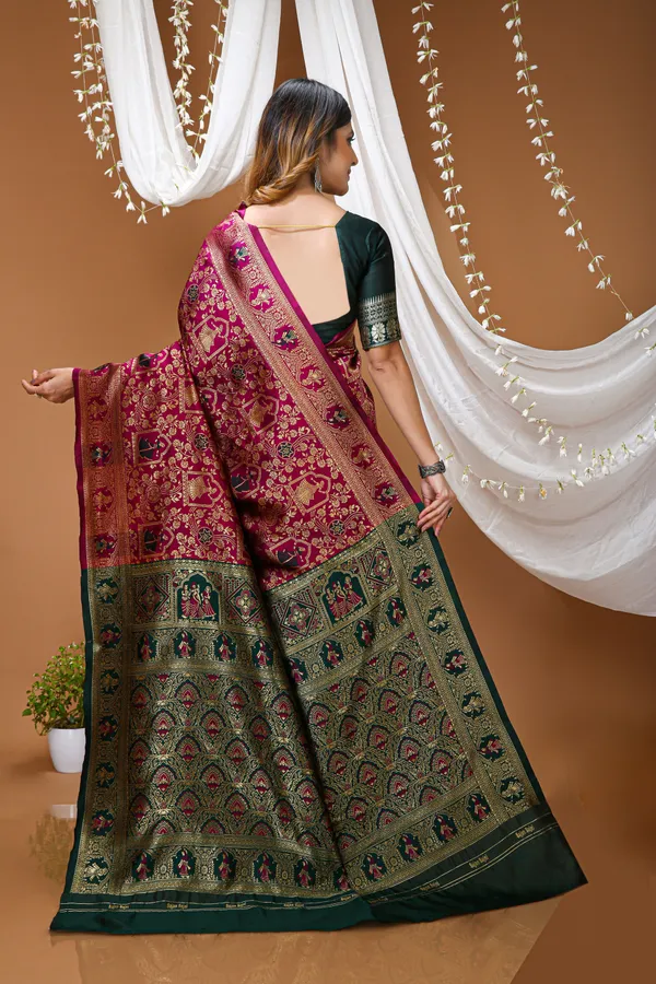 FLUIT_LESVETEMENTS_Woven_Banarasi_Pure_Silk_Saree_with_Unstitched_Blouse_(Magenta)