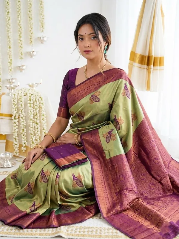 FLUIT_LESVETEMENTS_Animal_Print_Banarasi_Pure_Silk_Saree_with_Unstitched_Blouse_(Light_Green)