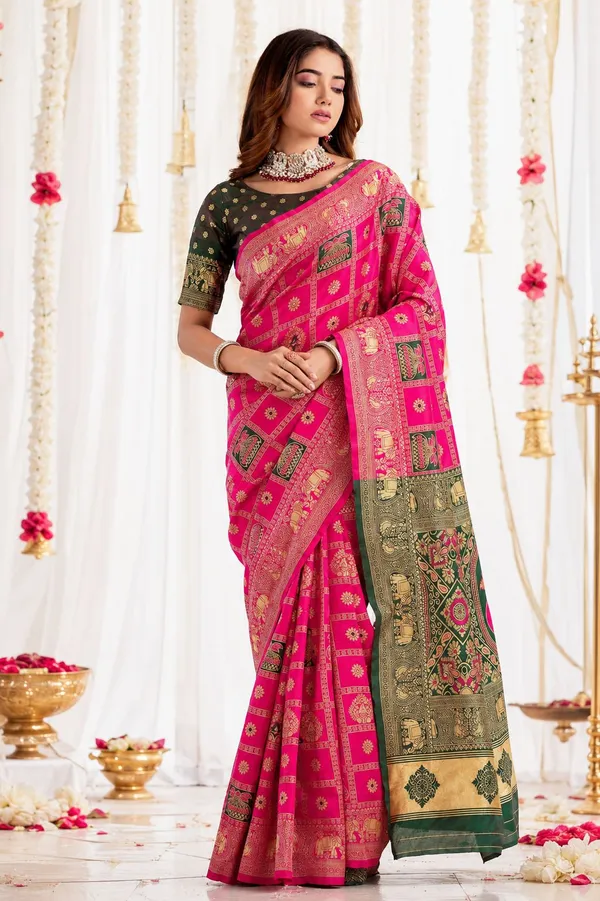 FLUIT_LESVETEMENTS_Woven_Banarasi_Pure_Silk_Saree_with_Unstitched_Blouse_(Pink)