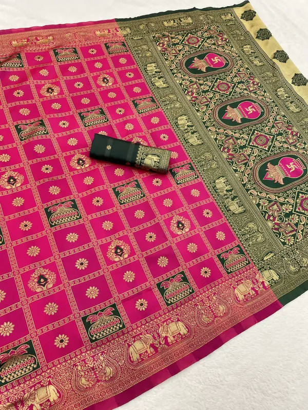 FLUIT_LESVETEMENTS_Woven_Banarasi_Pure_Silk_Saree_with_Unstitched_Blouse_(Pink)