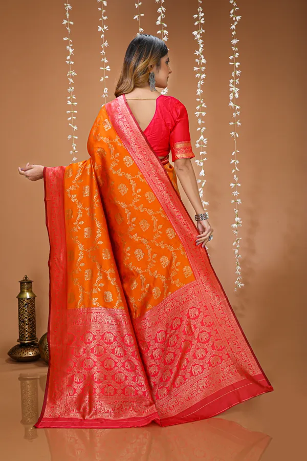 FLUIT_LESVETEMENTS_Checkered_Kanjivaram_Jacquard_Saree_with_Unstitched_Blouse_(Orange)