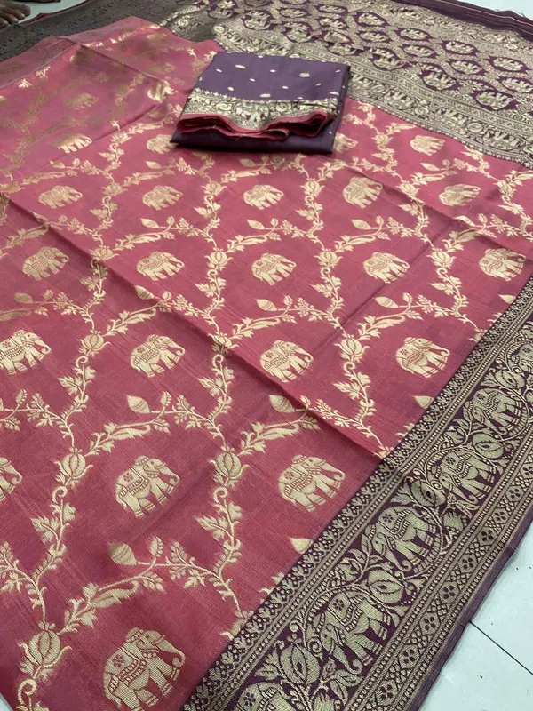 FLUIT_LESVETEMENTS_Checkered_Kanjivaram_Jacquard_Saree_with_Unstitched_Blouse_(Pink)