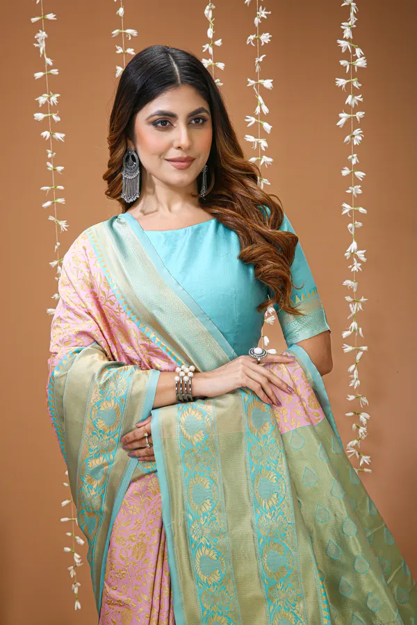 FLUIT_LESVETEMENTS_Self_Design_Banarasi_Jacquard_Saree_with_Unstitched_Blouse_(Pink)