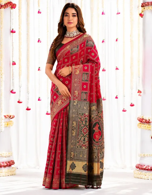 FLUIT_LESVETEMENTS_Woven_Banarasi_Pure_Silk_Saree_with_Unstitched_Blouse_(Red)