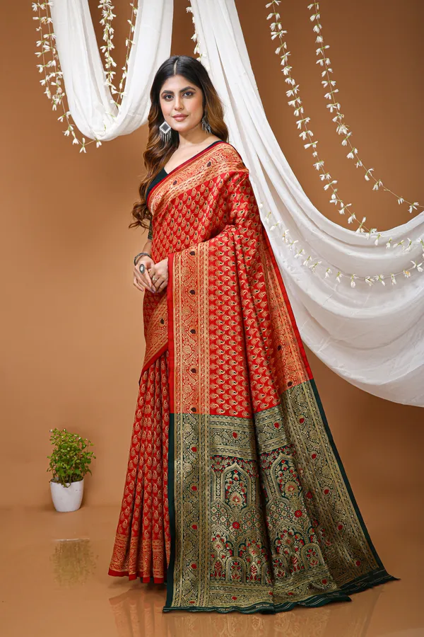 FLUIT_LESVETEMENTS_Woven_Kanjivaram_Jacquard_Saree_with_Unstitched_Blouse_(Red)