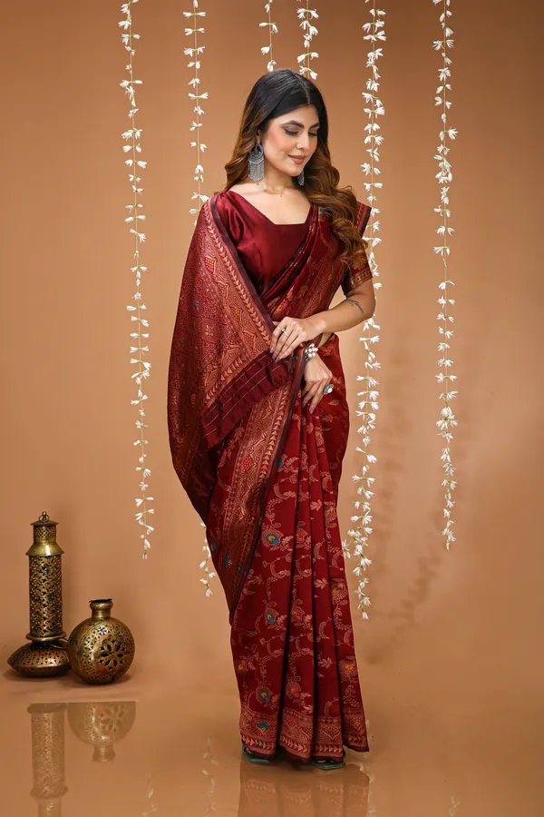 FLUIT_LESVETEMENTS_Woven_Banarasi_Pure_Silk_Saree_with_Unstitched_Blouse_(Maroon)