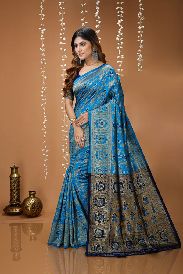 FLUIT_LESVETEMENTS_Woven_Kanjivaram_Jacquard_Saree_with_Unstitched_Blouse_(Blue)