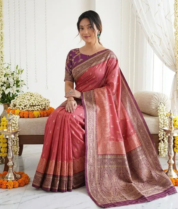 FLUIT_LESVETEMENTS_Paisley_Kanjivaram_Jacquard_Saree_with_Unstitched_Blouse_(Pink)