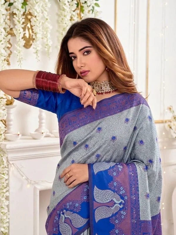 FLUIT_LESVETEMENTS_Animal_Print_Banarasi_Pure_Silk_Saree_with_Unstitched_Blouse_(Blue)