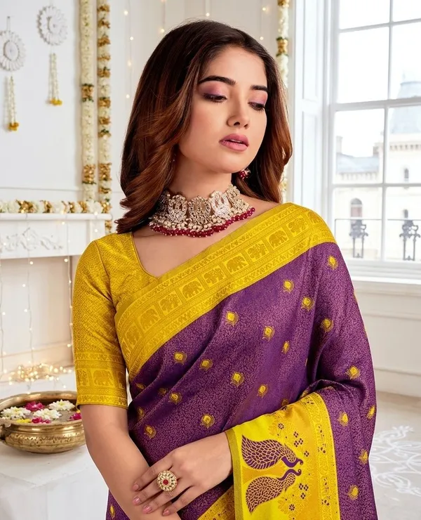 FLUIT_LESVETEMENTS_Animal_Print_Banarasi_Pure_Silk_Saree_with_Unstitched_Blouse_(Purple)