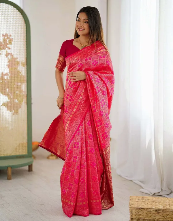 FLUIT_LESVETEMENTS_Self_Design_Kanjivaram_Jacquard_Saree_with_Unstitched_Blouse_(Pink)