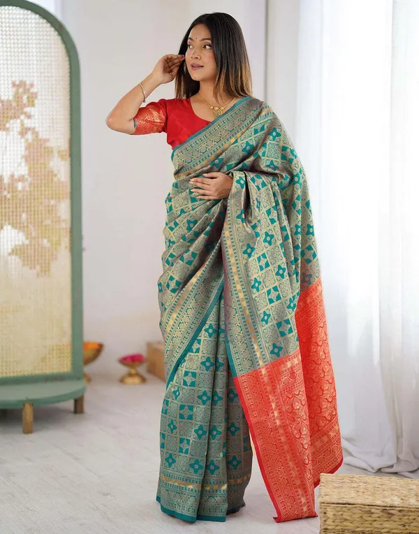 FLUIT_LESVETEMENTS_Self_Design_Kanjivaram_Jacquard_Saree_with_Unstitched_Blouse_(Light_Blue)