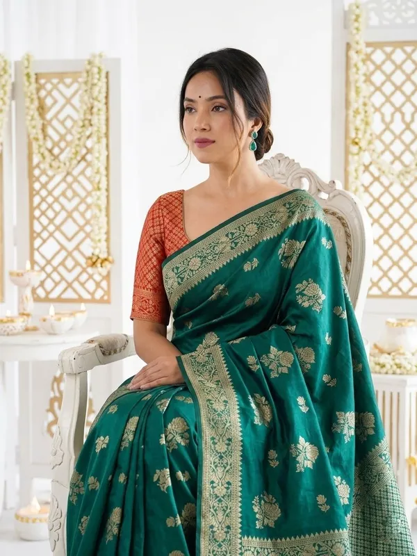 FLUIT_LESVETEMENTS_Self_Design_Kanjivaram_Jacquard_Saree_with_Unstitched_Blouse_(Dark_Green)