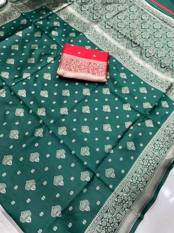 FLUIT_LESVETEMENTS_Self_Design_Kanjivaram_Jacquard_Saree_with_Unstitched_Blouse_(Dark_Green)