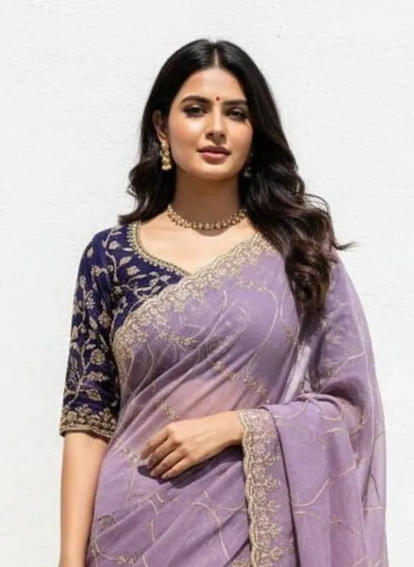FLUIT_LESVETEMENTS_Embroidered_Bollywood_Georgette_Saree_with_Unstitched_Blouse_(Purple)