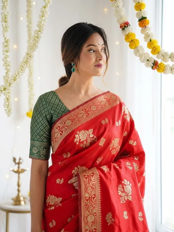 FLUIT_LESVETEMENTS_Self_Design_Kanjivaram_Jacquard_Saree_with_Unstitched_Blouse_(Red)
