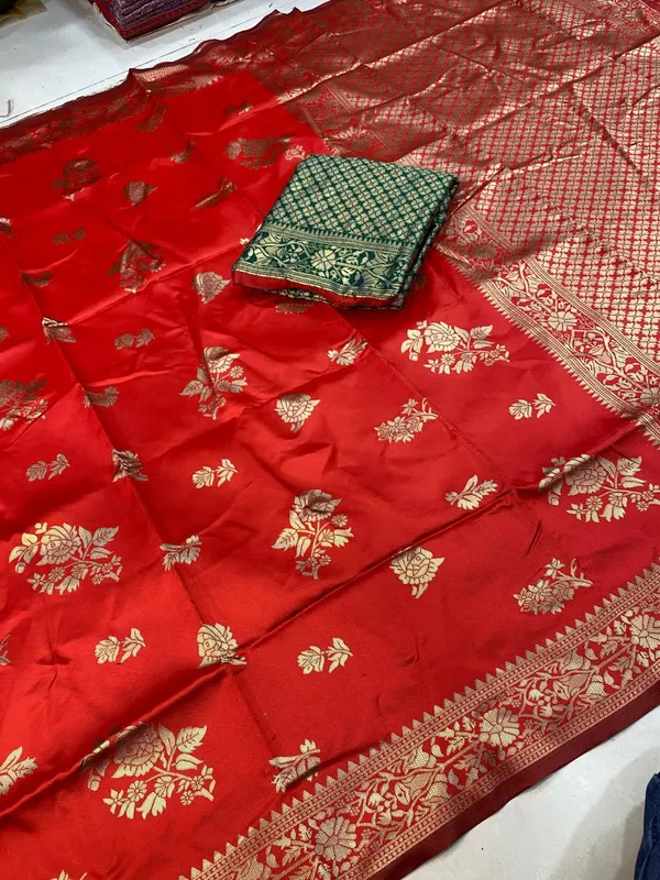 FLUIT_LESVETEMENTS_Self_Design_Kanjivaram_Jacquard_Saree_with_Unstitched_Blouse_(Red)