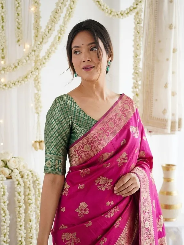 FLUIT_LESVETEMENTS_Self_Design_Kanjivaram_Jacquard_Saree_with_Unstitched_Blouse_(Pink)