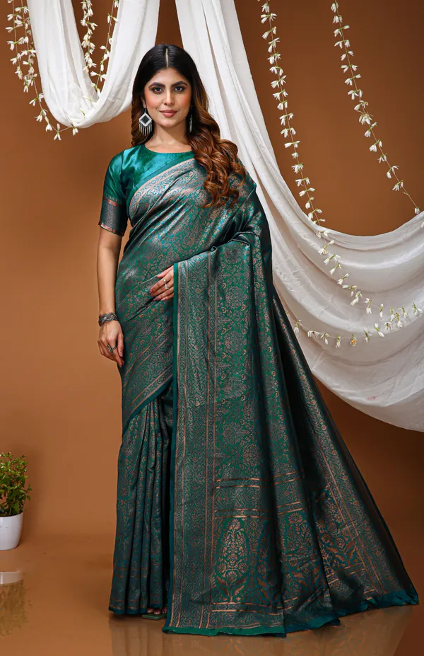 FLUIT_LESVETEMENTS_Self_Design_Kanjivaram_Jacquard_Saree_with_Unstitched_Blouse_(Dark_Green)