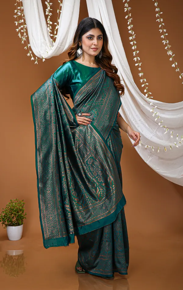 FLUIT_LESVETEMENTS_Self_Design_Kanjivaram_Jacquard_Saree_with_Unstitched_Blouse_(Dark_Green)