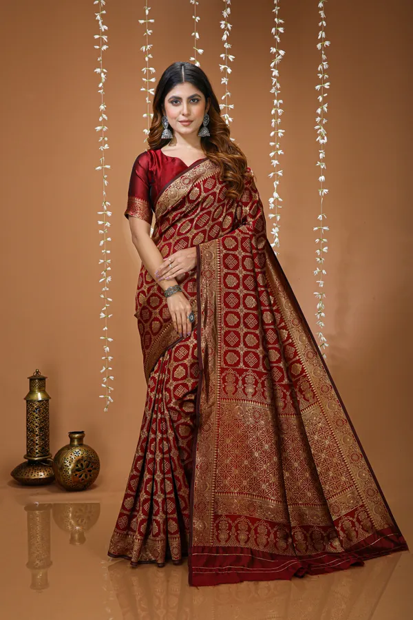 FLUIT_LESVETEMENTS_Self_Design_Kanjivaram_Jacquard_Saree_with_Unstitched_Blouse_(Maroon)