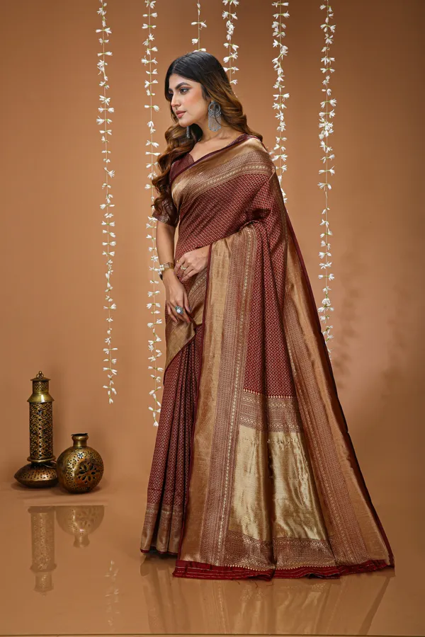 FLUIT_LESVETEMENTS_Self_Design_Kanjivaram_Jacquard_Saree_with_Unstitched_Blouse_(Brown)