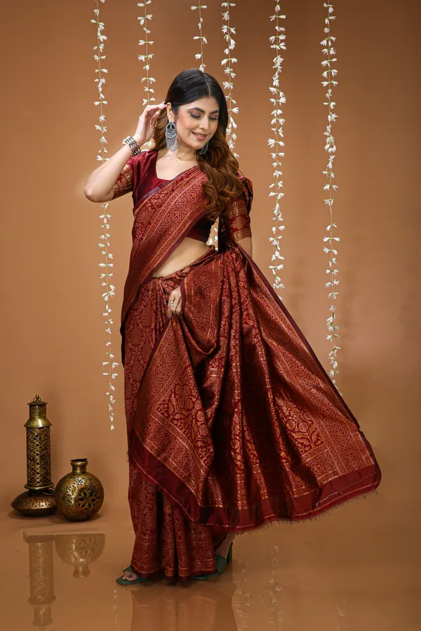 FLUIT_LESVETEMENTS_Self_Design_Kanjivaram_Jacquard_Saree_with_Unstitched_Blouse_(Maroon)