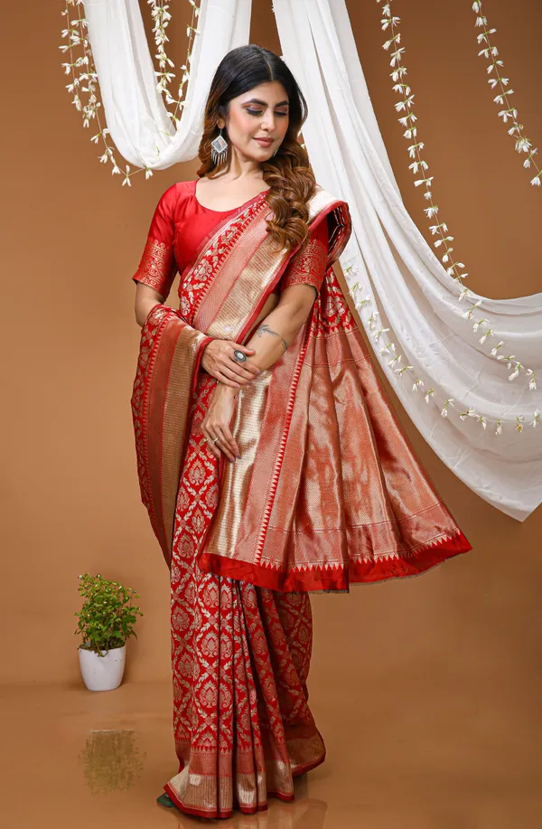 FLUIT_LESVETEMENTS_Self_Design_Kanjivaram_Jacquard_Saree_with_Unstitched_Blouse_(Red)
