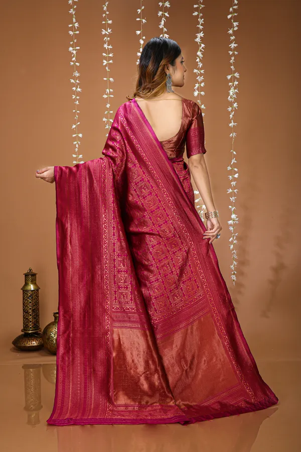 FLUIT_LESVETEMENTS_Self_Design_Kanjivaram_Jacquard_Saree_with_Unstitched_Blouse_(Magenta)