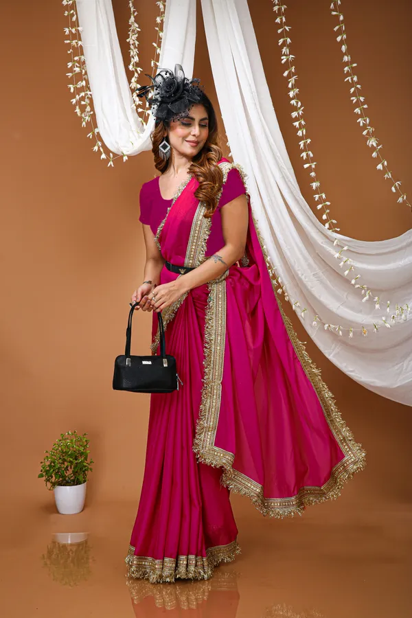 FLUIT_LESVETEMENTS_Solid_Bollywood_Georgette_Saree_with_Unstitched_Blouse_(Pink)