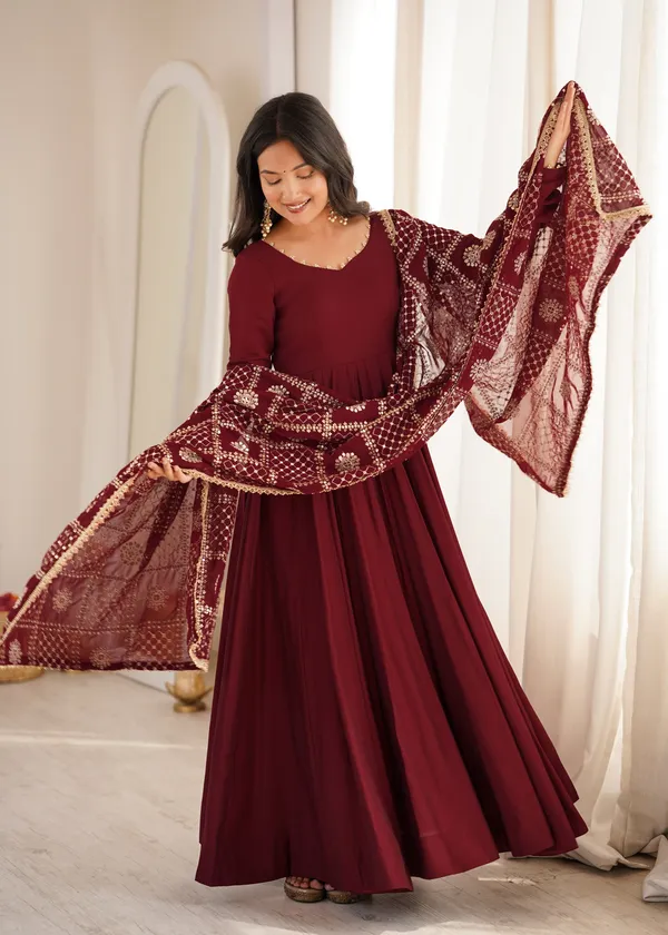 Noor_Wine_Embroidered_Anarkali_Suit_Set
