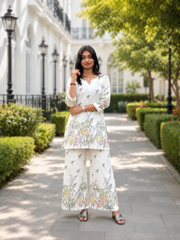 White_Rayon_Floral_Printed_Co-Ord_Set_For_Women