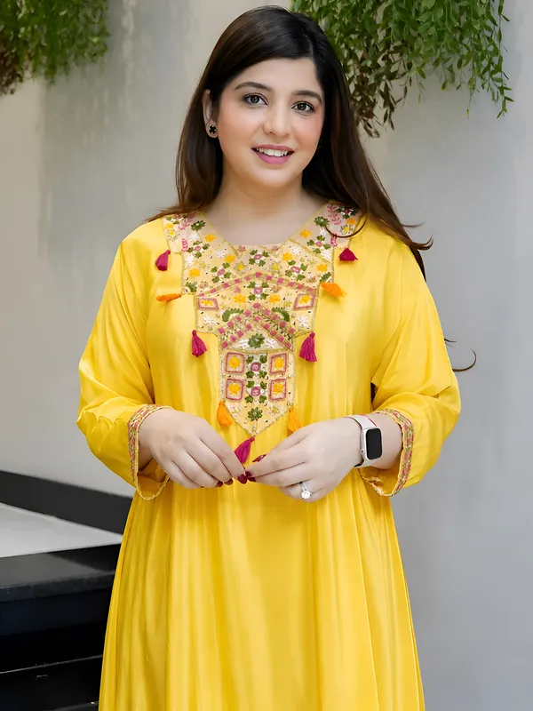 Yellow_French_Crepe_Co-Ord_Set_For_Women