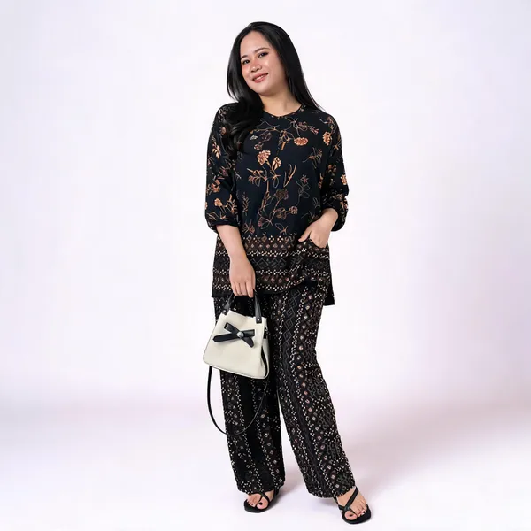 Black_Floral_Geometric_Print_Relaxed_Co-Ord_Set_For_Women