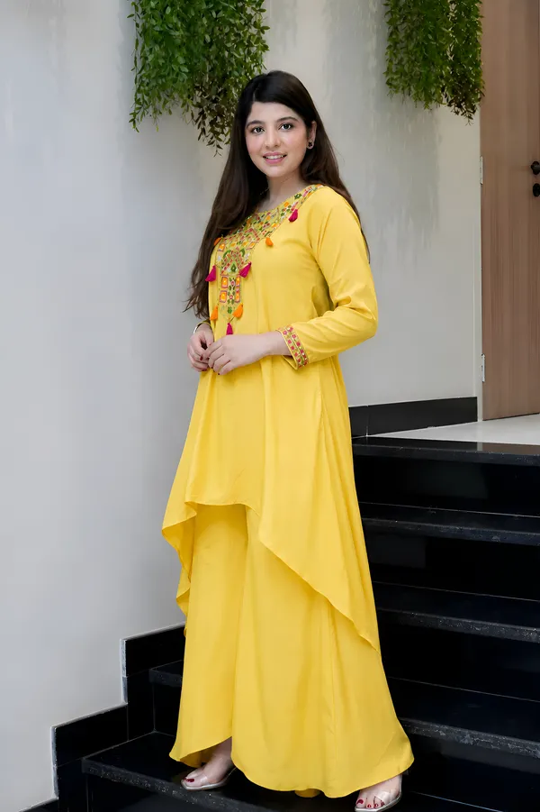 Yellow_French_crepe_Co-ord_set