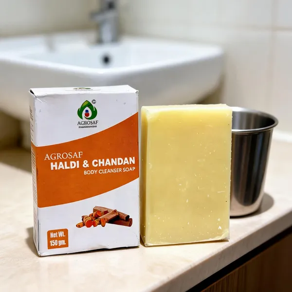 Viticare_Haldi_Chandan_Brightening_Herbal_Bath_Soap