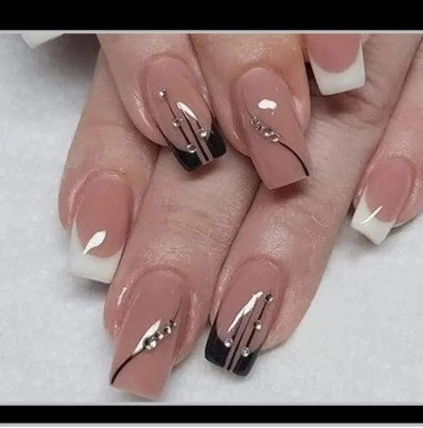 Nude_French_Tip_Press_On_Nails_White_Tips_With_Black_Gold_Line_Accents