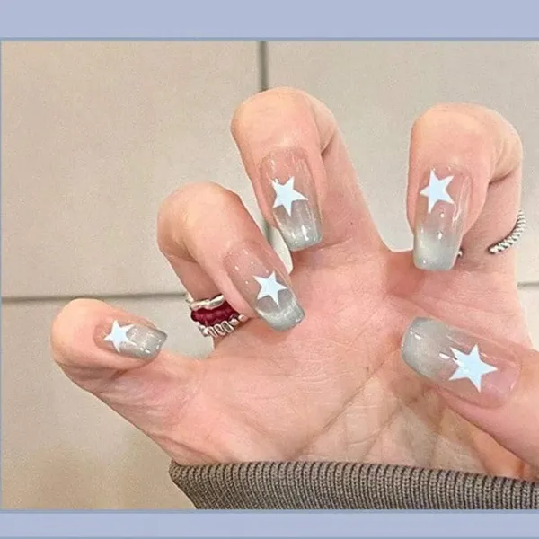Nude_Blue_Star_Press_On_Nails