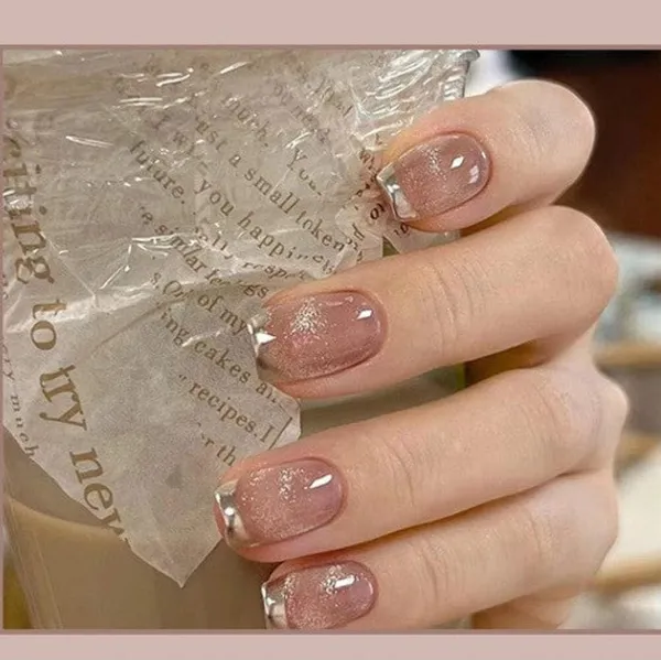 Nude_Silver_French_Tip_Bridal_Press_On_Nails
