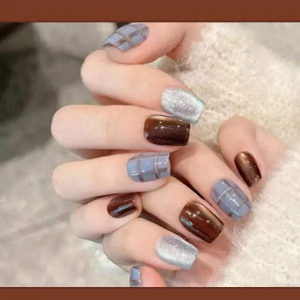 Plaid_Press_On_Nails_Brown_Silver_Glitter