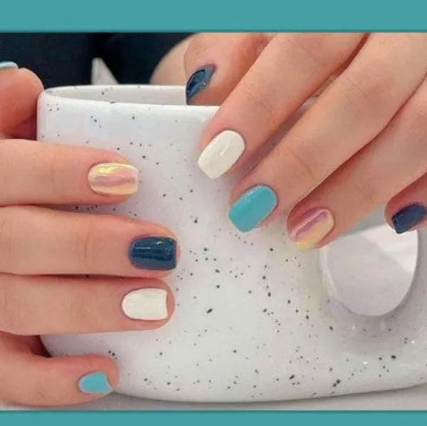 Colorful_Mix_Press_On_Nails_Teal_Navy_Peach_White_24_Pcs